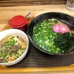 はなちゃんうどん  - ミニ牛たま丼とかけうどん　610円
