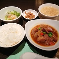 廣東料理 民生 ヒルトンプラザウエスト店 - 