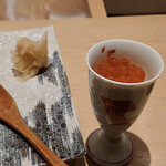 鮨 天使 - いくら（器の中にシャリが）