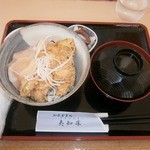 Ezogashima - 鮭チャンチャン焼丼（1000円）にホタテ（300円）をトッピング①