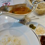 新宿中村屋 オリーブハウス ダイニング - 期間限定牡蠣カレー