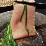 西麻布 焼肉 X - 牛骨スープで頂くタンシャブ