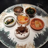 西麻布 焼肉 X - ナムル盛り合わせ