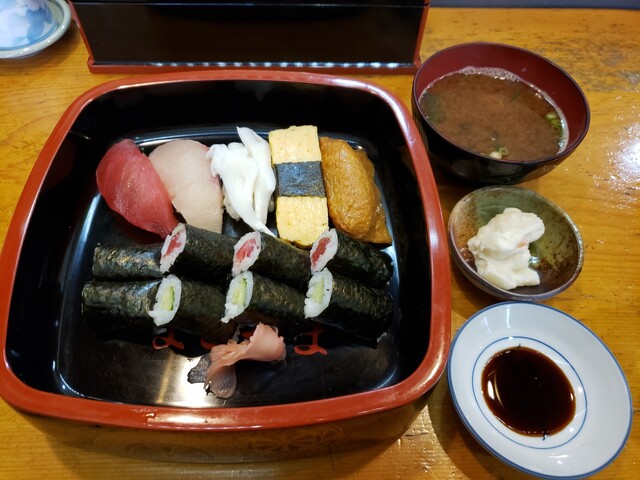 よこやま 山県市その他 寿司 食べログ よこやま 山県市その他 寿司 食べログ