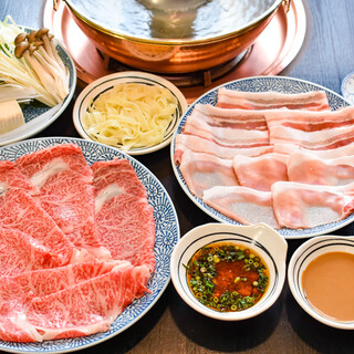 Melting high quality marbled Japanese black beef and branded pork "Ruibi pork"