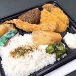 Sushisakaba magurobito - ハンバーグ&エビフライ弁当（700）