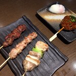 下町とりかに酒場 三一十 - 串焼き各種