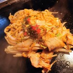 じゅうじゅううめぇ家 - 焼きうどん