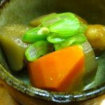 まこと家 - 小鉢・・筑前煮（福岡では「がめ煮」かしら） 