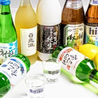 マッコリや韓国酒など韓国料理と相性抜群のお酒も豊富