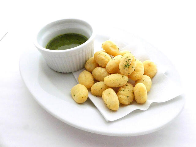 Pizza Bar Napoli 甲府中央 甲府 イタリアン ネット予約可 食べログ