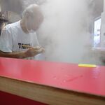 ラーメン二郎 - 12月になってかなり寒くなってきましたが、オヤッさんは今日も半袖！