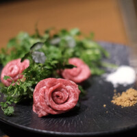 焼肉うしごろ 表参道店 - 和牛カルパッチョのブーケ(表参道限定メニュー)