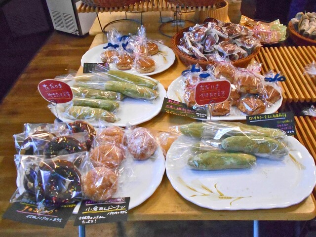 小麦の丘 - 盛（パン）の写真