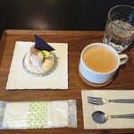 こぐまや - 広島レモンケーキとホットコーヒー