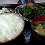 田中食堂 - レバニラ炒め(定食)