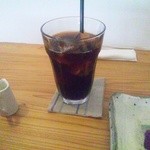 カフェ ミューク - アイスコーヒー、香りは立ち、さっぱりとしているのでサイフォンたて？
      