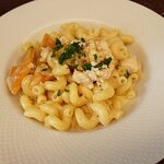 ヴィア トスカネッラ - カヴァタッピ　鶏ひき肉とカボチャのクリームソース（上から）（2020.11）