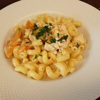 ヴィア トスカネッラ - カヴァタッピ　鶏ひき肉とカボチャのクリームソース（上から）（2020.11）