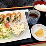 Thioribu - ささみチーズフライ定食 ¥850 (税込)
