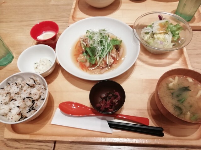 おぼんdeごはん 名古屋jrゲートタワー店 名鉄名古屋 定食 食堂 食べログ おぼんdeごはん 名古屋jrゲートタワー店 名鉄名古屋 定食 食堂 食べログ