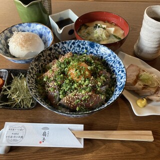 終日ランチ営業中！絶品ゴマさば琉球丼12:00-14:00