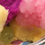 ジェラ沖縄 - フルーツも入れてくれてる ( ´θ｀) サービスらしい