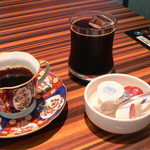 焼肉 kanoya - 食後の１００円コーヒーもカップが素敵でした。