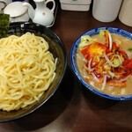 カラ助 - 野菜たっぷりつけ麺(大盛)