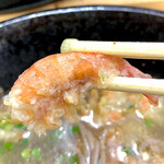 はなちゃんうどん  - えびかき揚げ天のえびアップ