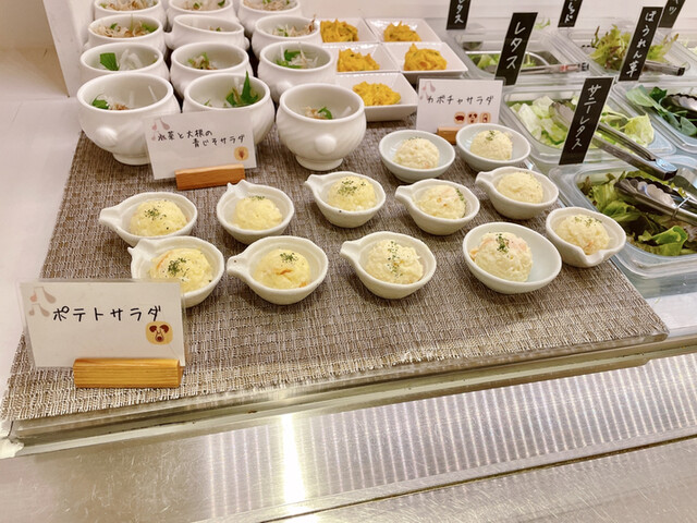 ややダイニング Yaya Dining 道後温泉 バイキング 食べログ