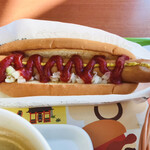 モスバーガー - ケチャップ多めのホットドッグ