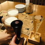 Taishuubisutorojirutoukyouekiten - まだ1人揃ってないけど乾杯〜！