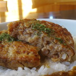 焼肉ハウスファミリー - ハンバーグカレー