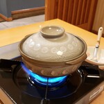 Ni hantei - 鍋は一人前から注文できます