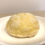 ベーカリー スコップ - 料理写真:メロンパン