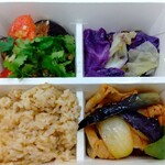 パリヤ - DELI BOX(弁当) 1,134円 ♪