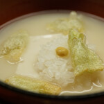 道人 - 白味噌仕立ての胡麻豆腐