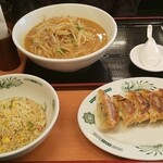 日高屋  - 味噌ラーメン餃子セット
            