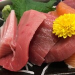 市場カフェ 黒銀 - 刺身定食ご飯大盛