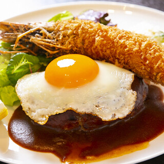 Savor the exquisite Hamburg, the meat juices overflowing in your mouth♪