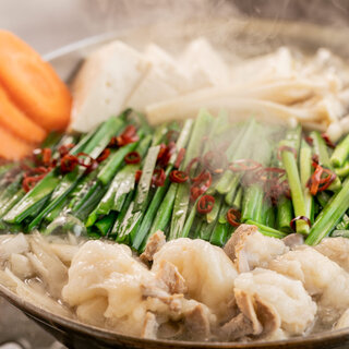 ２名様 Ok くゐなの厳選コース 平日限定コース 選べるもつ鍋付きの お料理7品飲み放題付3500円 鉄板料理と馬肉寿司 個室居酒屋 くゐな 豊橋駅店 駅前 居酒屋 食べログ