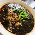 四川担担麺 蒼雲 - 黒ゴマの濃密さクリアなスープの相性に慄く、黒ゴマ担担麺（╹◡╹）