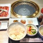 焼肉 徳寿 - 満腹カルビセット ¥970＋税