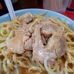 ラーメン二郎 - 豚食べたんだな～