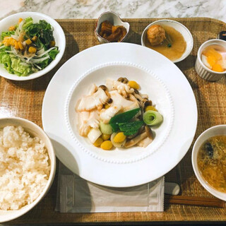 ライブラリーカフェ トラックス_1