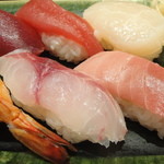 すし玄 - 中トロはサービスでしょうか