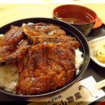 炭火焼うなぎ 東山物産 - うな丼・中