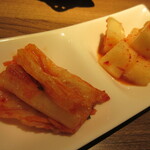 ビストロ 龍王 - 自家製キムチと自家製カクテキ（プレミアム晩酌セット）