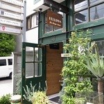 THE BURGER STAND FELLOWS - 入口です